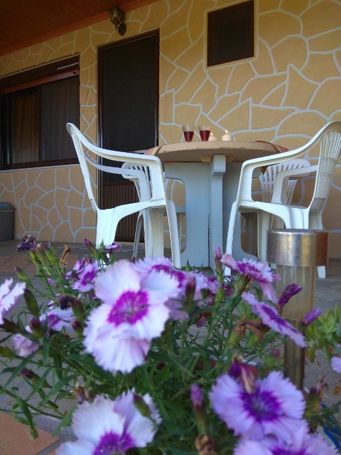 Farma Giannis Apartman Szárti Kültér fotó