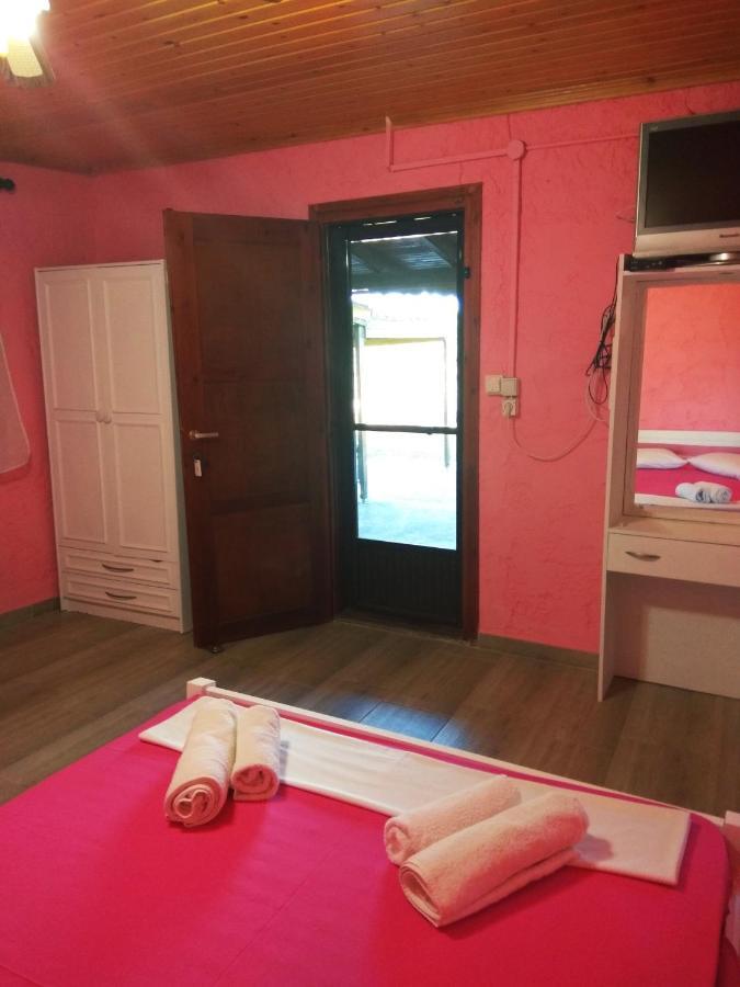 Farma Giannis Apartman Szárti Kültér fotó