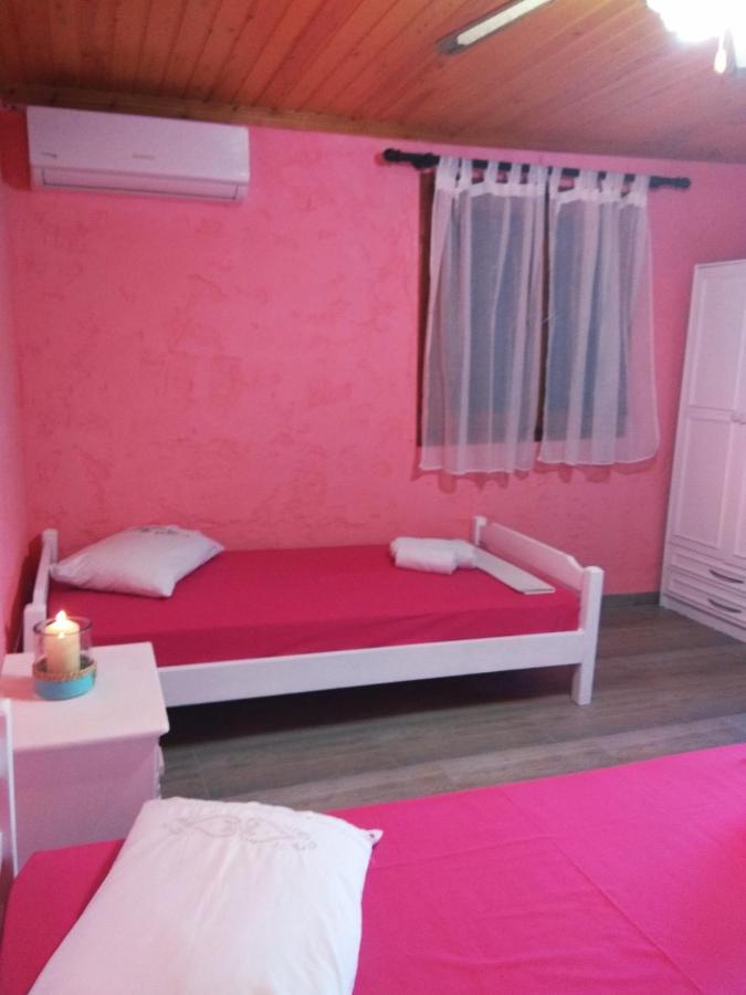 Farma Giannis Apartman Szárti Kültér fotó
